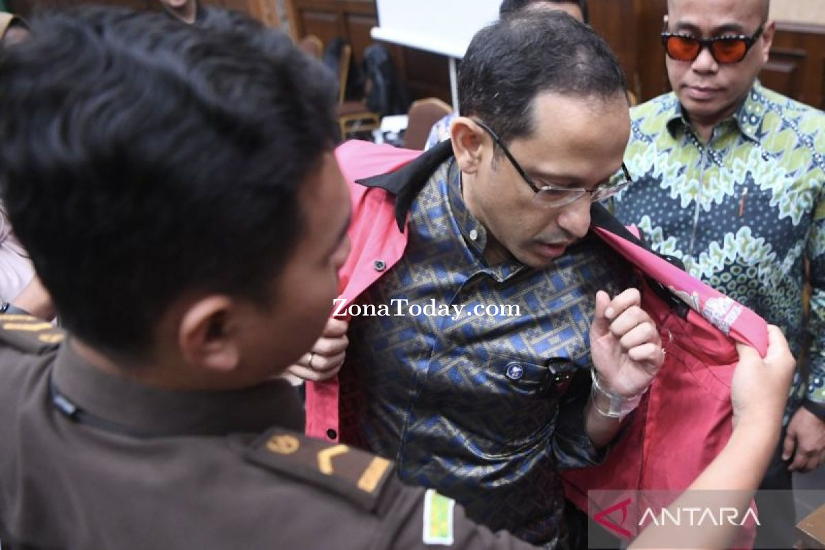 Zona-today-Nadiem-Makarim-jadi-tersangka-dikasus-dugaan-korupsi-laptop-Chromebook.jpg